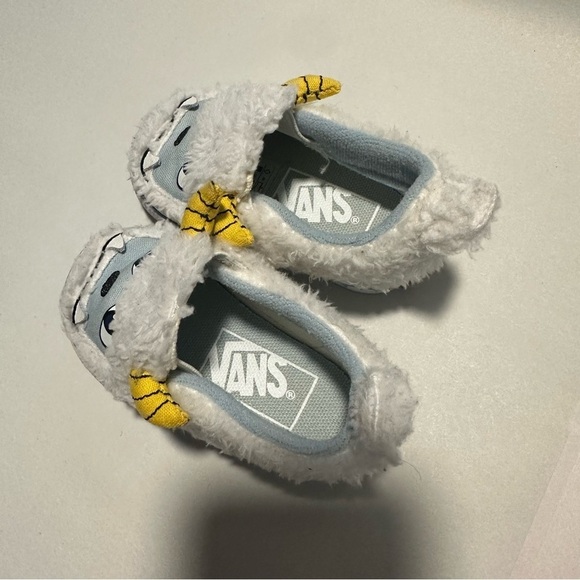 Vans Classic Slip On- Abominable Snowman Kid's 2.5 white sneakers - Picture 3 of 8